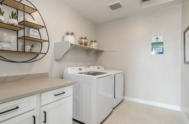 William Ryan Alamar 12712 W Corona Ave Laundry