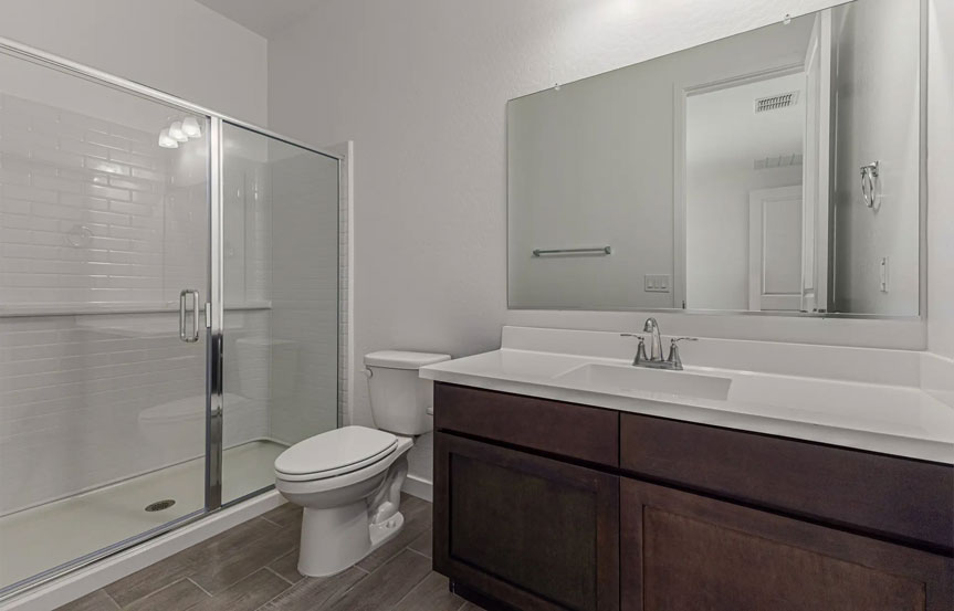 12361 W Parkway Ln Bath5