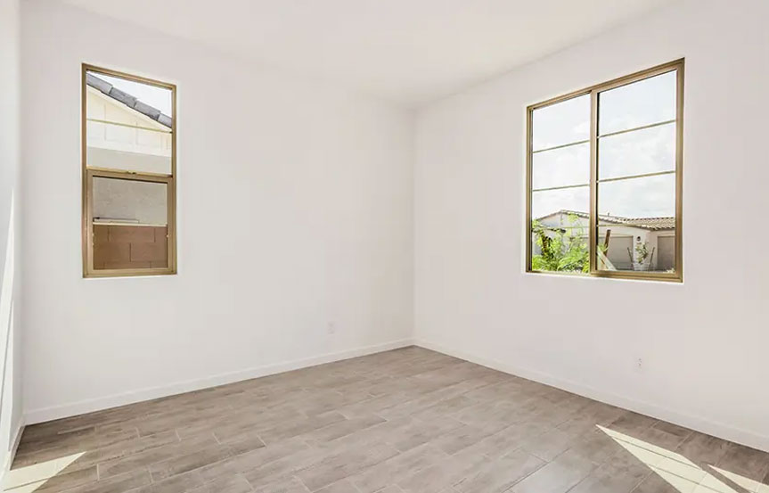 12360 W Parkway Ln Office