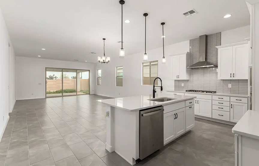 11662 W Luxton Ln Kitchen