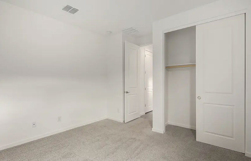 Richmond American Alamar 12370 W Marguerite Ave Bed2