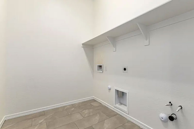 12006 W Marguerite Ave Laundry