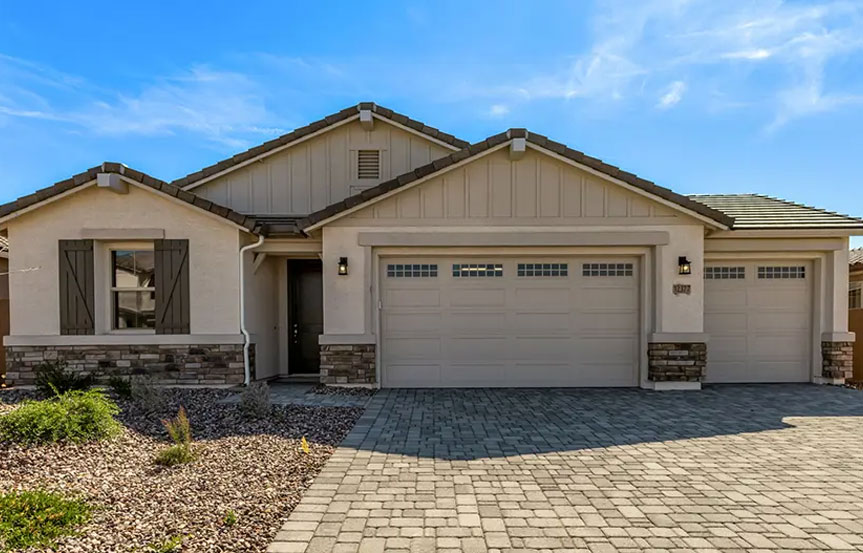 12377 W Parkway Ln Exterior