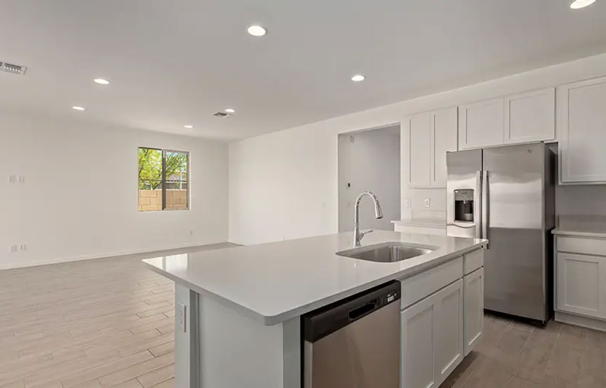 Richmond American Alamar 12358 W Margeurite Ave Kitchen2