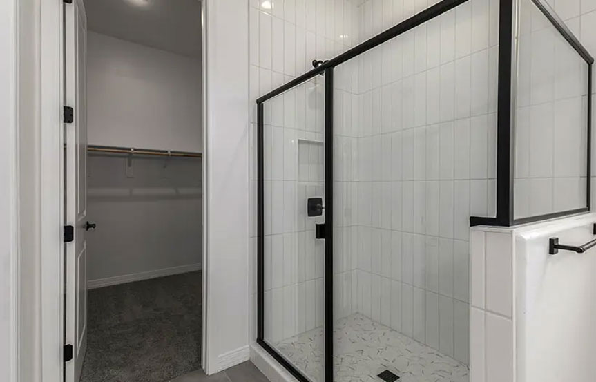 11662 W Luxton Ln Bath2