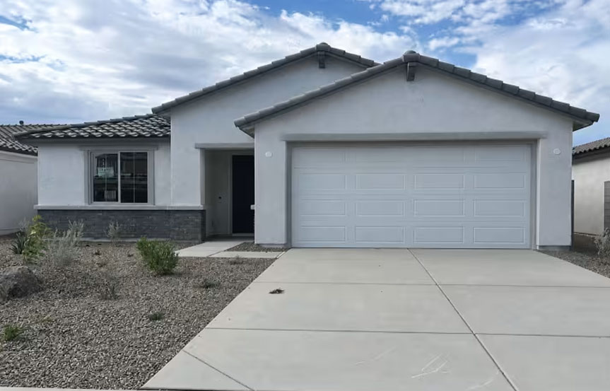 12416 W Jones Ave Exterior