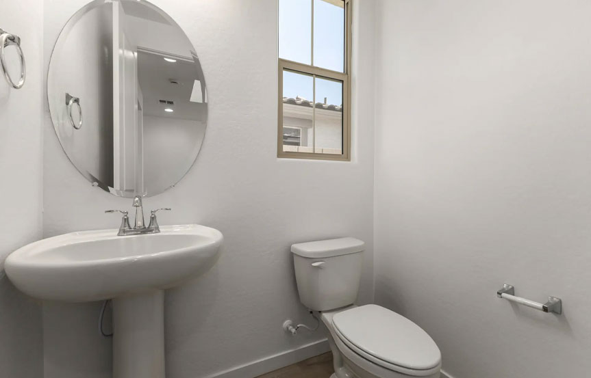 12365 W Parkway Ln Bath