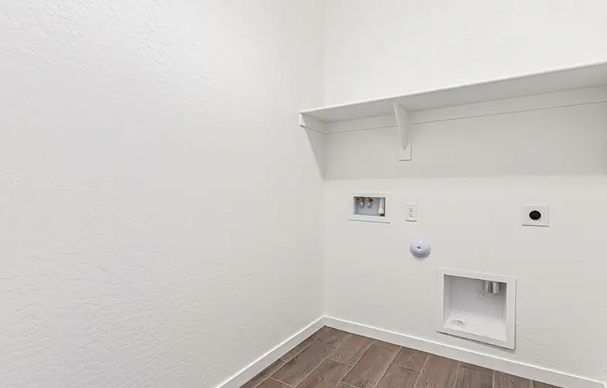 12394 W Marguerite Ave Laundry