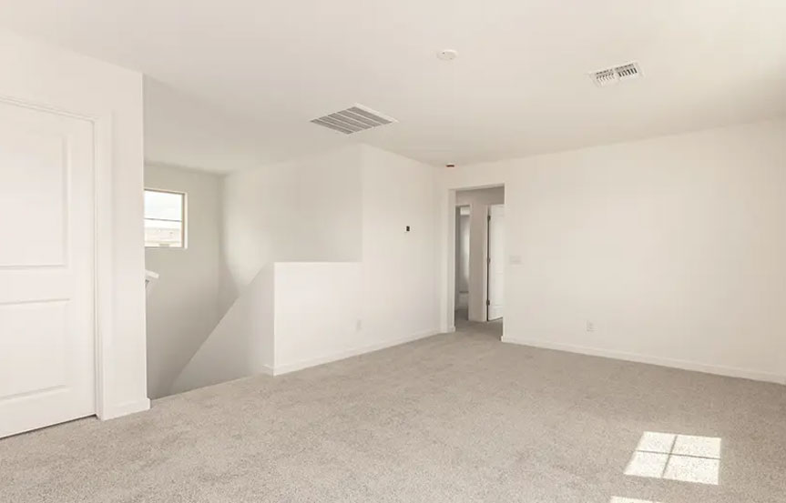 12392 W Parkway Ln Upstairs