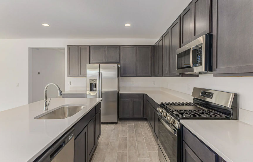 12361 W Parkway Ln Kitchen