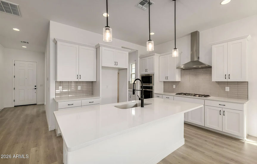 12009 W Marguerite Ave Kitchen